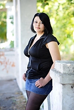 Ukrainian mail order bride Lybov from Nikolaev with black hair and green eye color - image 4