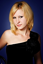 Ukrainian mail order bride Anna from Lugansk with blonde hair and green eye color - image 4