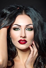 Ukrainian mail order bride Victoria from Nikopol with brunette hair and green eye color - image 8