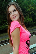 Ukrainian mail order bride Juliya from Alchevsk with light brown hair and green eye color - image 6
