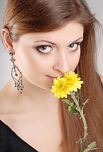 Ukrainian mail order bride Olga from Poltava with light brown hair and green eye color - image 2