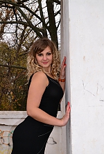 Ukrainian mail order bride Alina from Nikolaev with blonde hair and green eye color - image 3