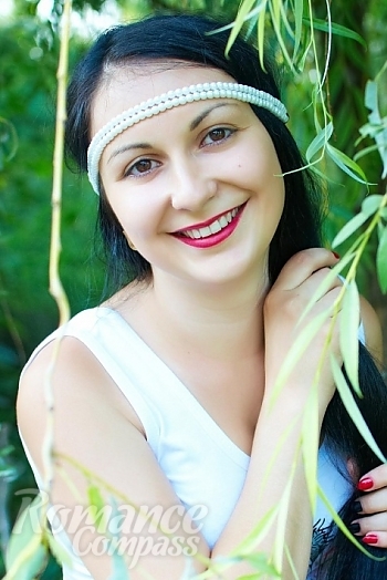 Ukrainian mail order bride Valeriya from Krasnodon with black hair and brown eye color - image 1