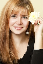 Ukrainian mail order bride Svetlana from Nikolaev with light brown hair and green eye color - image 2