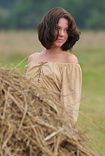 Ukrainian mail order bride Anna from Sumy with light brown hair and green eye color - image 3