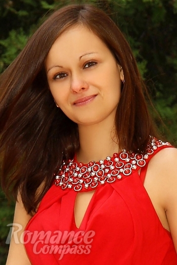 Ukrainian mail order bride Viktoriya from Odessa with brunette hair and brown eye color - image 1