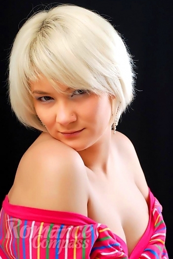 Ukrainian mail order bride Ganna from Nikolaev with black hair and hazel eye color - image 1