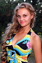 Ukrainian mail order bride Julia from Nikolaev with blonde hair and blue eye color - image 2