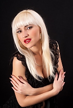 Ukrainian mail order bride Uliy from Nikolaev with blonde hair and brown eye color - image 4