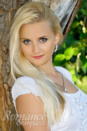 Ukrainian mail order bride Vladislava from Nikolaev with blonde hair and blue eye color - image 1