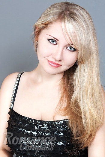 Ukrainian mail order bride Vlada from Mariupol with blonde hair and grey eye color - image 1