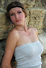 Ukrainian mail order bride Aliona from Nikolaev with light brown hair and green eye color - image 2