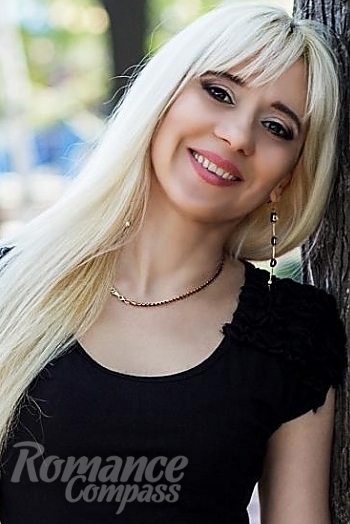 Ukrainian mail order bride Nadia from Donetsk with blonde hair and brown eye color - image 1