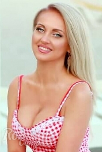 Ukrainian mail order bride Svetlana from Odessa with blonde hair and grey eye color - image 1