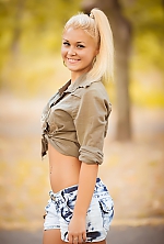 Ukrainian mail order bride Julia from Nikolaev with blonde hair and green eye color - image 2