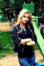 Ukrainian mail order bride Nino from Moskow with blonde hair and green eye color - image 2