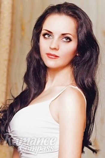 Ukrainian mail order bride Marina from Nikopol with brunette hair and green eye color - image 1