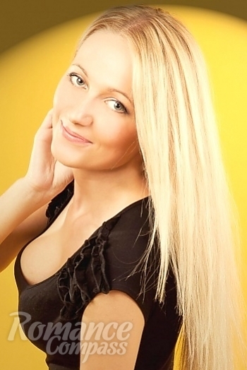 Ukrainian mail order bride Yana from Lyptsi,Kharkivska region with blonde hair and blue eye color - image 1