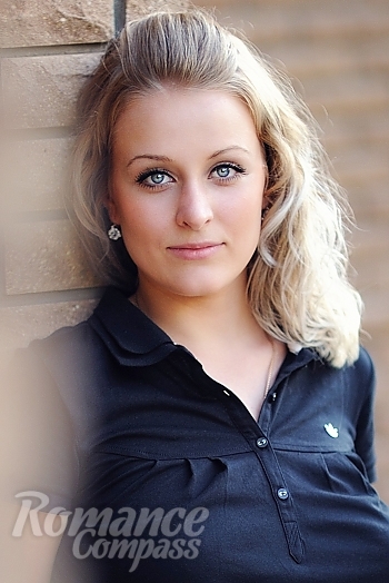 Ukrainian mail order bride Svetlana from Lugansk with blonde hair and grey eye color - image 1