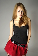 Ukrainian mail order bride Julianna from Kiev with red hair and green eye color - image 2