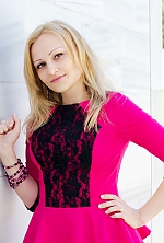 Ukrainian mail order bride Nikitina from Donetsk with blonde hair and green eye color - image 2