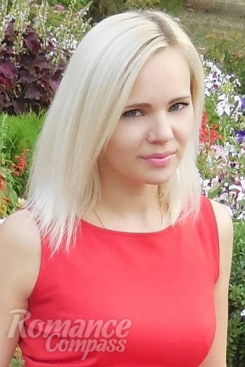 Ukrainian mail order bride Anastasia from Velikodolinskoe with blonde hair and grey eye color - image 1