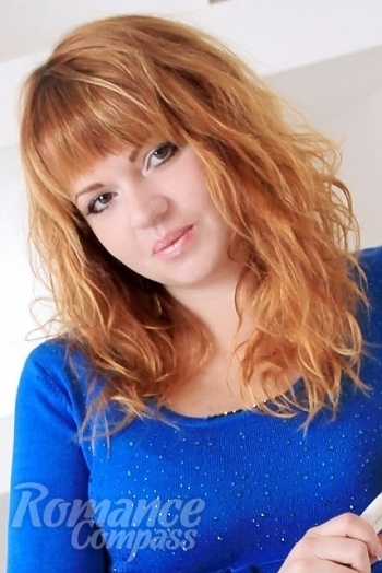 Ukrainian mail order bride Elena from Nikolaev with red hair and brown eye color - image 1