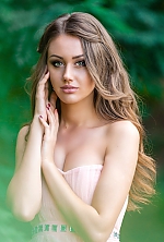 Ukrainian mail order bride Daria from Zaporozhye with brunette hair and green eye color - image 4