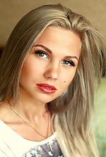 Ukrainian mail order bride Evgeniya from Severodonetsk with blonde hair and green eye color - image 2