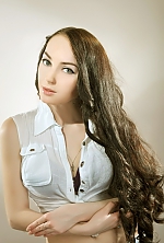 Ukrainian mail order bride Darina from Kiev with brunette hair and grey eye color - image 3