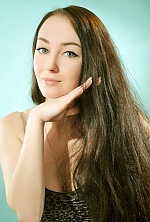 Ukrainian mail order bride Darina from Kiev with brunette hair and grey eye color - image 4