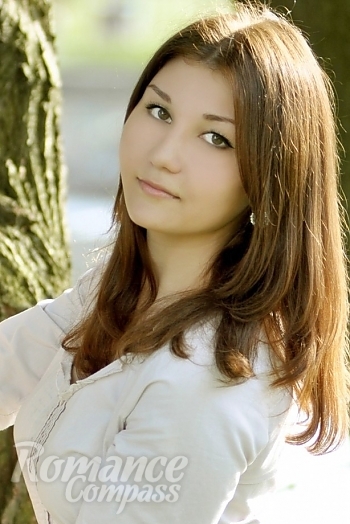 Ukrainian mail order bride Olesya from Kiev with light brown hair and brown eye color - image 1