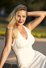 Ukrainian mail order bride Vera from Nikolaev with blonde hair and blue eye color - image 5