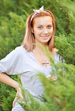 Ukrainian mail order bride Anna from Nikolaev with red hair and green eye color - image 2