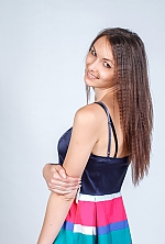 Ukrainian mail order bride Marina from Poltava with brunette hair and brown eye color - image 2