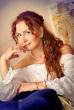 Ukrainian mail order bride Inna from Kharkiv with light brown hair and green eye color - image 3