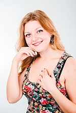 Ukrainian mail order bride Anna from Vinnitsa with light brown hair and green eye color - image 3