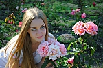 Ukrainian mail order bride Daria from Nikolaev with light brown hair and green eye color - image 4