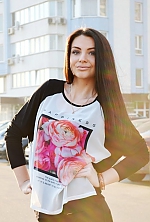 Ukrainian mail order bride Yulia from Kiev with brunette hair and grey eye color - image 4