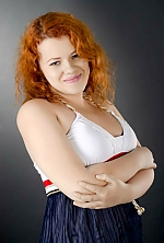 Ukrainian mail order bride Mahsa from Nikolaev with red hair and green eye color - image 3