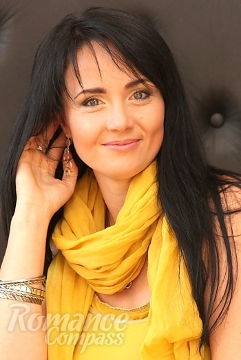 Ukrainian mail order bride Nataliya from Cherkassy with black hair and green eye color - image 1