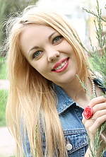 Ukrainian mail order bride Yana from Luhansk with blonde hair and green eye color - image 4