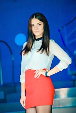 Ukrainian mail order bride Lesya from Vinnitsa with brunette hair and brown eye color - image 3