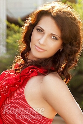 Ukrainian mail order bride Ksyusha from Donetsk with brunette hair and grey eye color - image 1