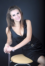 Ukrainian mail order bride Olga from Zaporozhye with brunette hair and brown eye color - image 2