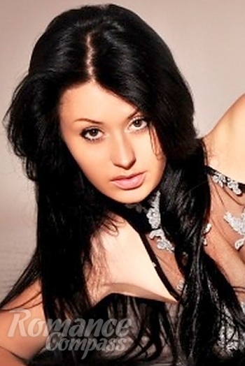 Ukrainian mail order bride Marina from Luhansk with black hair and brown eye color - image 1