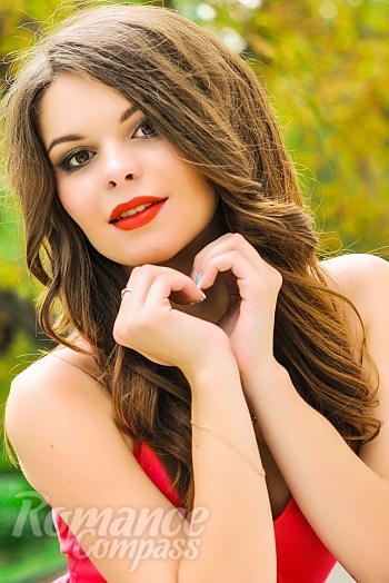 Ukrainian mail order bride Valeria from Odessa with brunette hair and hazel eye color - image 1