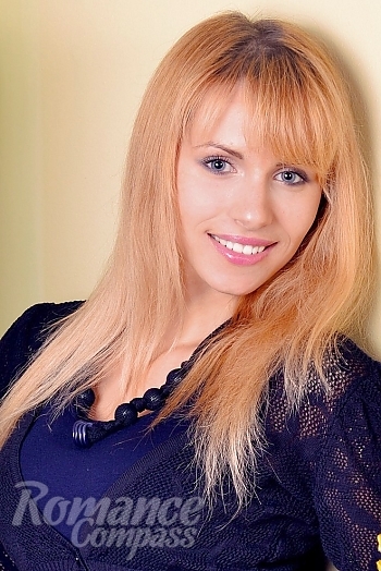 Ukrainian mail order bride Kristina from Poltava with blonde hair and green eye color - image 1