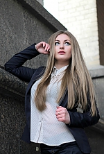 Ukrainian mail order bride Valeriya from Lugansk with auburn hair and green eye color - image 7