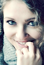 Ukrainian mail order bride Julia from Zaporozhye with light brown hair and green eye color - image 3